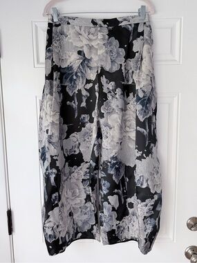 NWT BIYAN SIZE M floral print 100% silk pants balloon cropped length black‎ grey